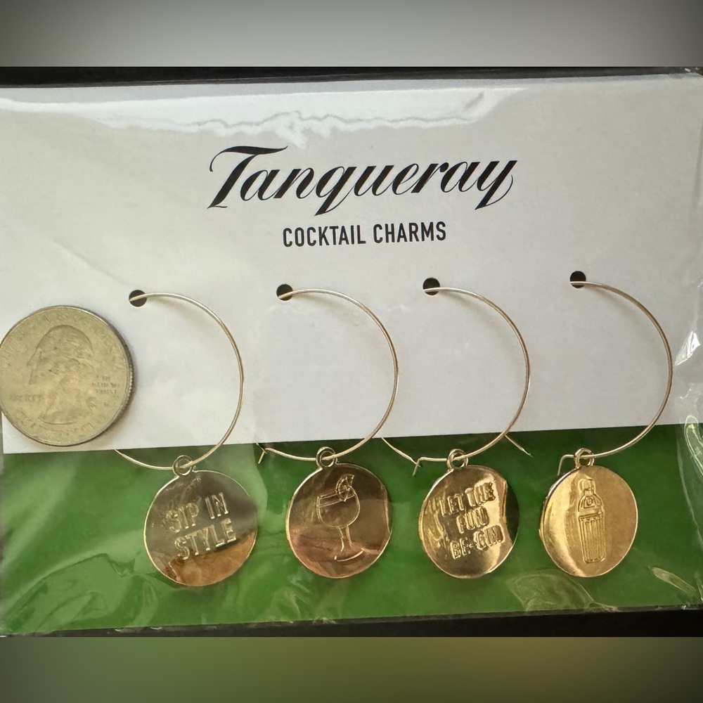 🍸NWT! Tanqueray Cocktail Charm Set - Picture 6 of 11